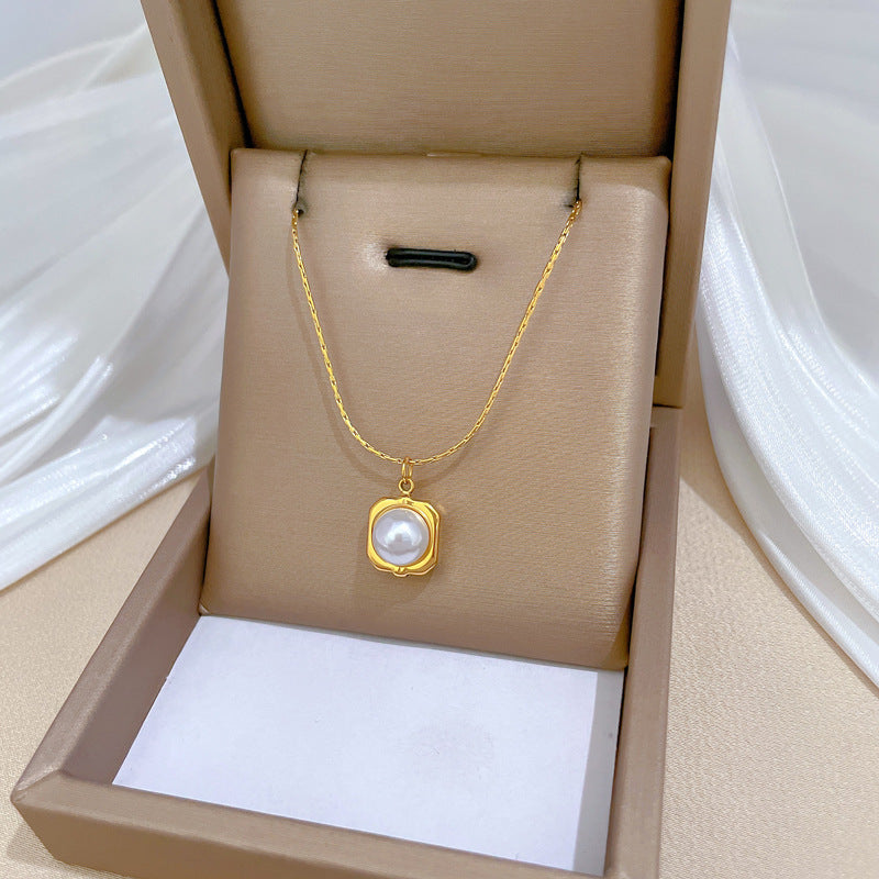 Minimalist Geometric Titanium Steel Pendant Necklace for Women and Men with Gold Plating and Pearl Accent, Clavicle Chain Style