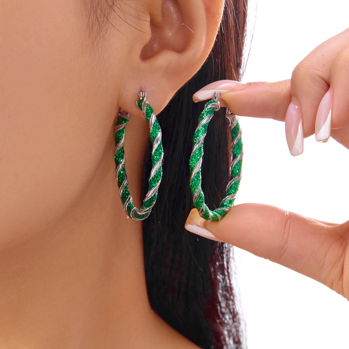 Dark Style Animal Shape Enamel Plated Alloy Hoop Earrings for Women with Stainless Steel Posts