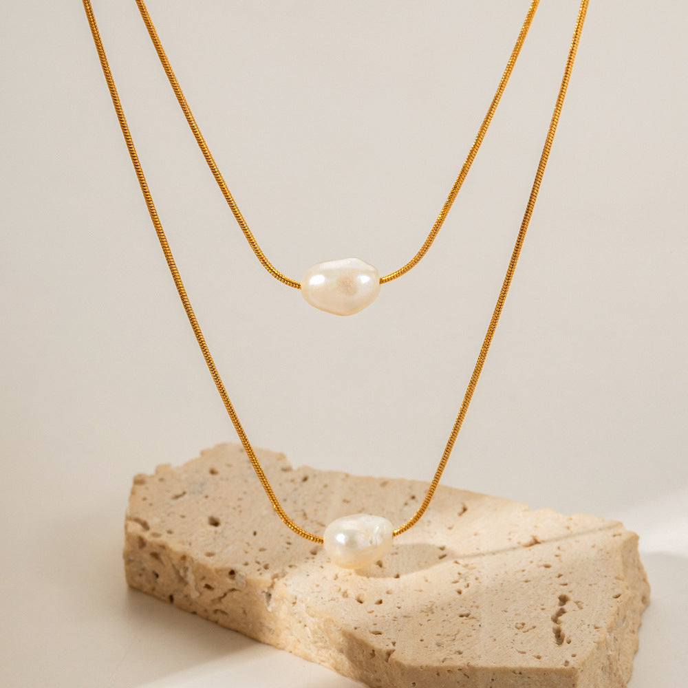 Collana da donna a doppio strato in acciaio inossidabile placcato oro 18K stile Ins con perle d'acqua dolce e forme geometriche