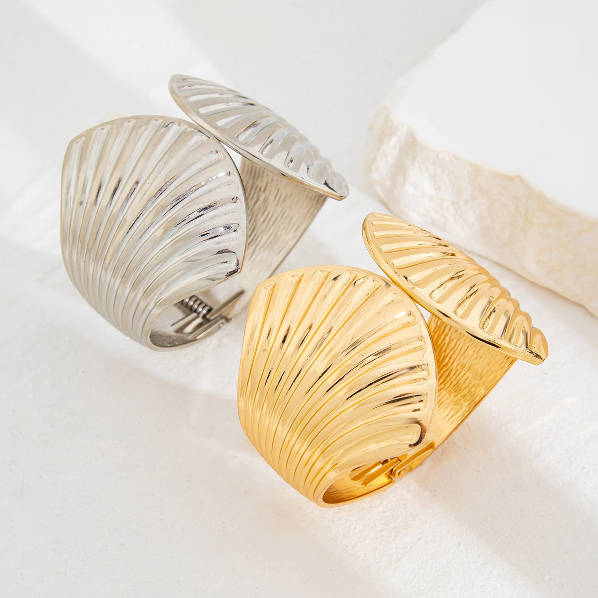 Minimalist Irregular Geometric Zinc Alloy Plated Spring Cuff Bracelet Set