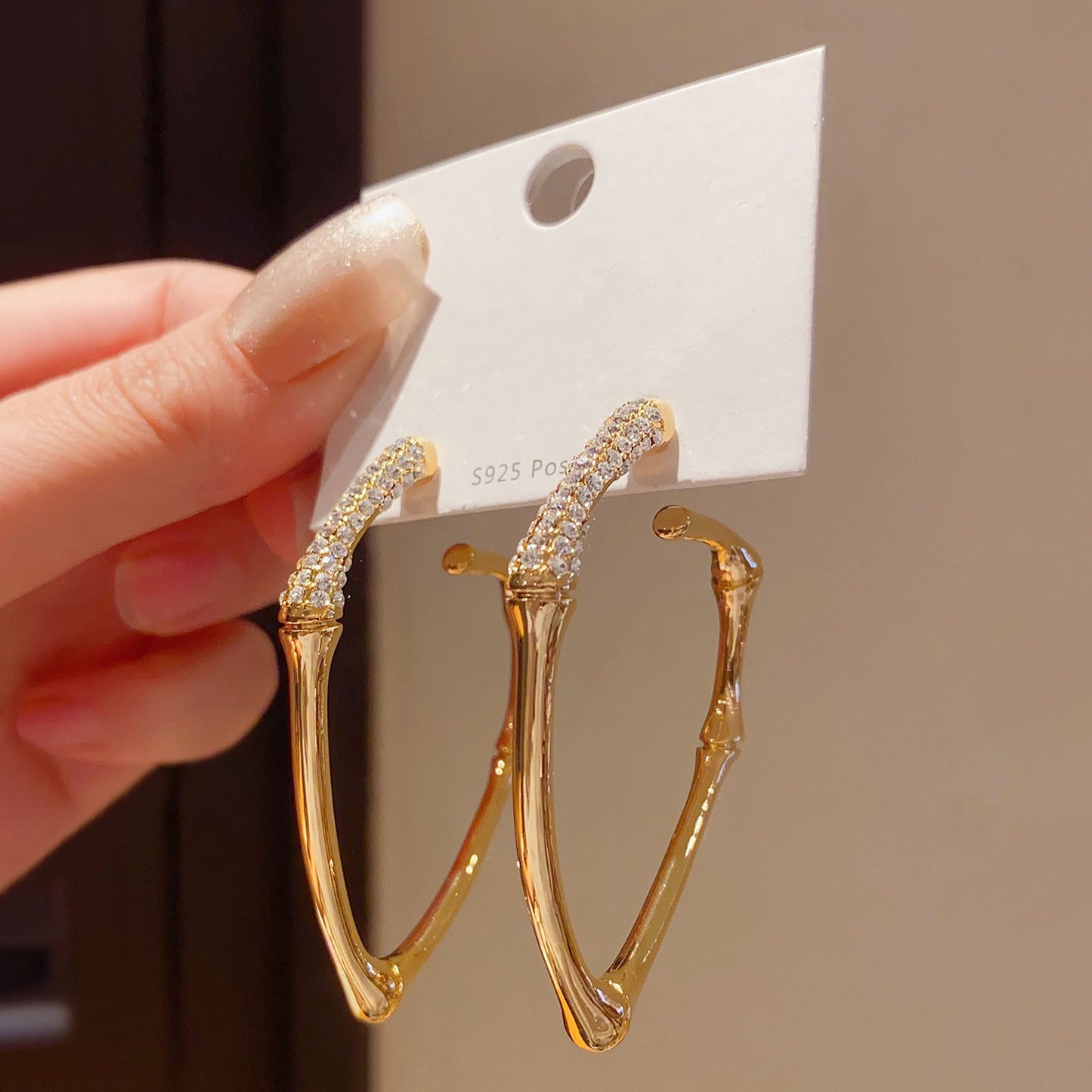 Orecchini a perno da donna di lusso minimalisti geometrici ispirati al bambù con intarsio di strass