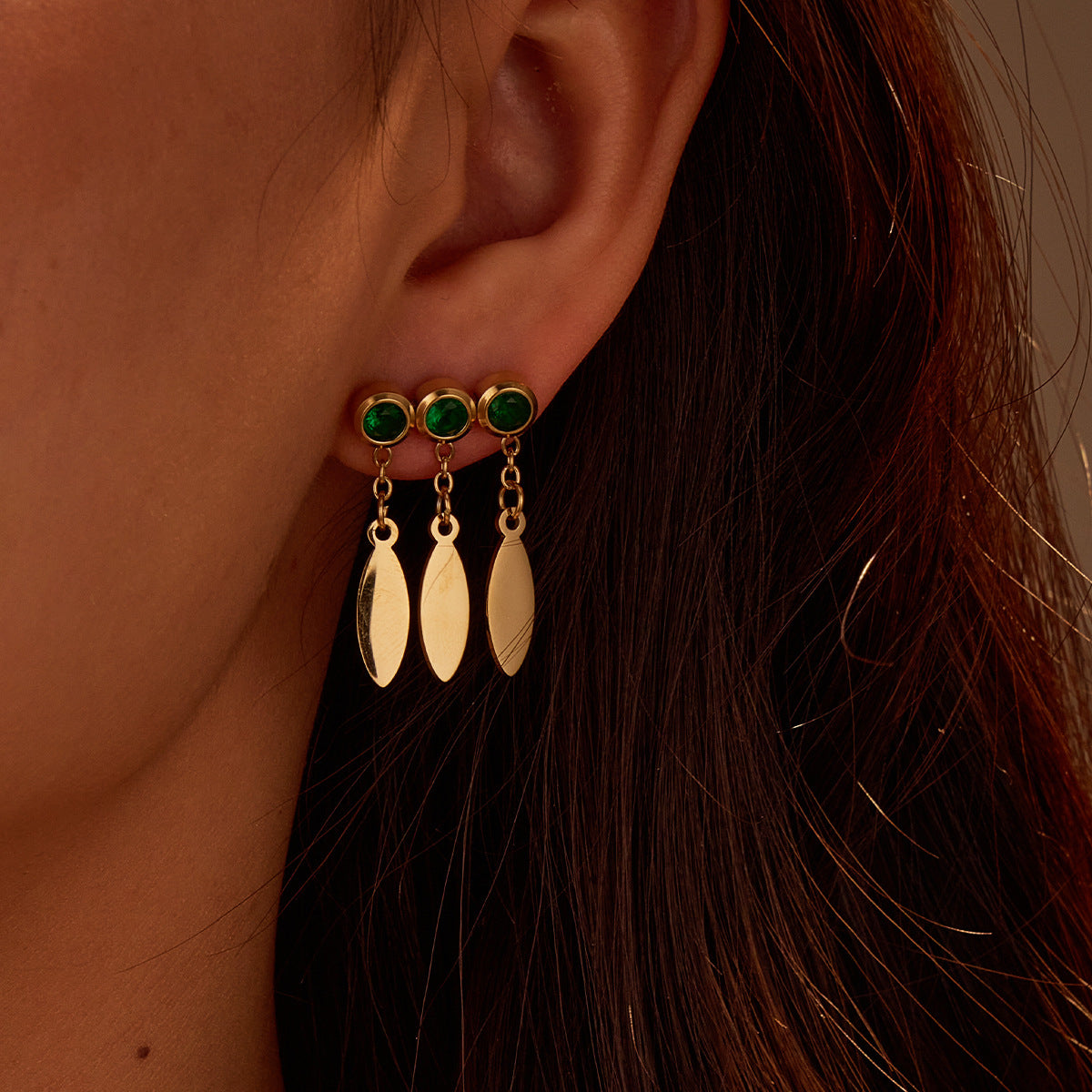 Orecchini alla moda in acciaio inossidabile geometrico con pendente a goccia d'acqua in zircone e dettaglio frange, in acciaio al tungsteno ipoallergenico, resistenti allo sbiadimento