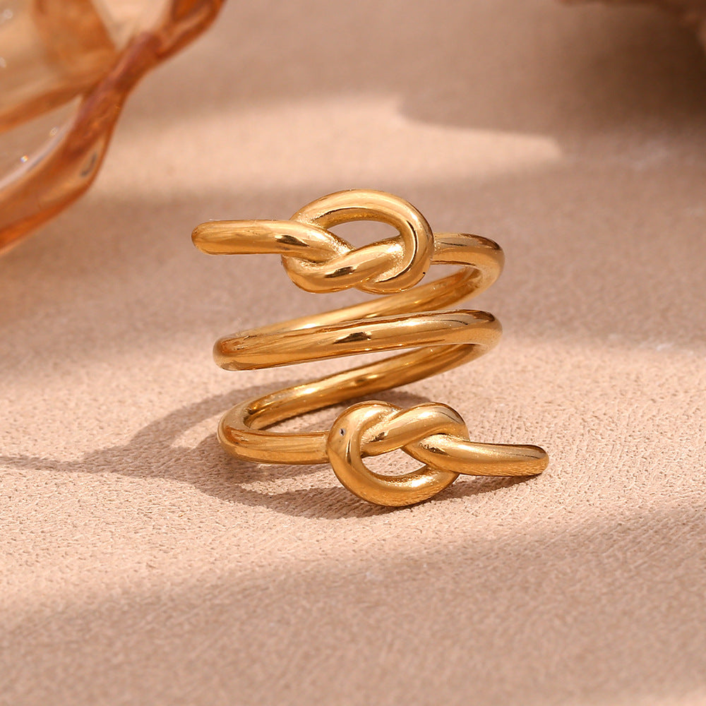Anello creativo geometrico in acciaio inossidabile da donna, placcato oro 18 carati con design a triplo nodo