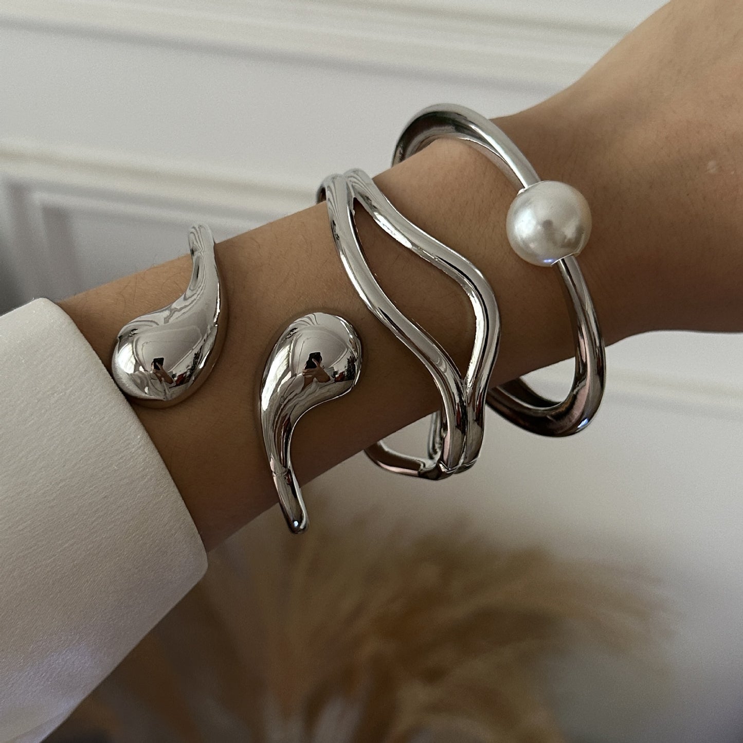 Luxury Gold Plated Alloy Teardrop Geometric Bracelet