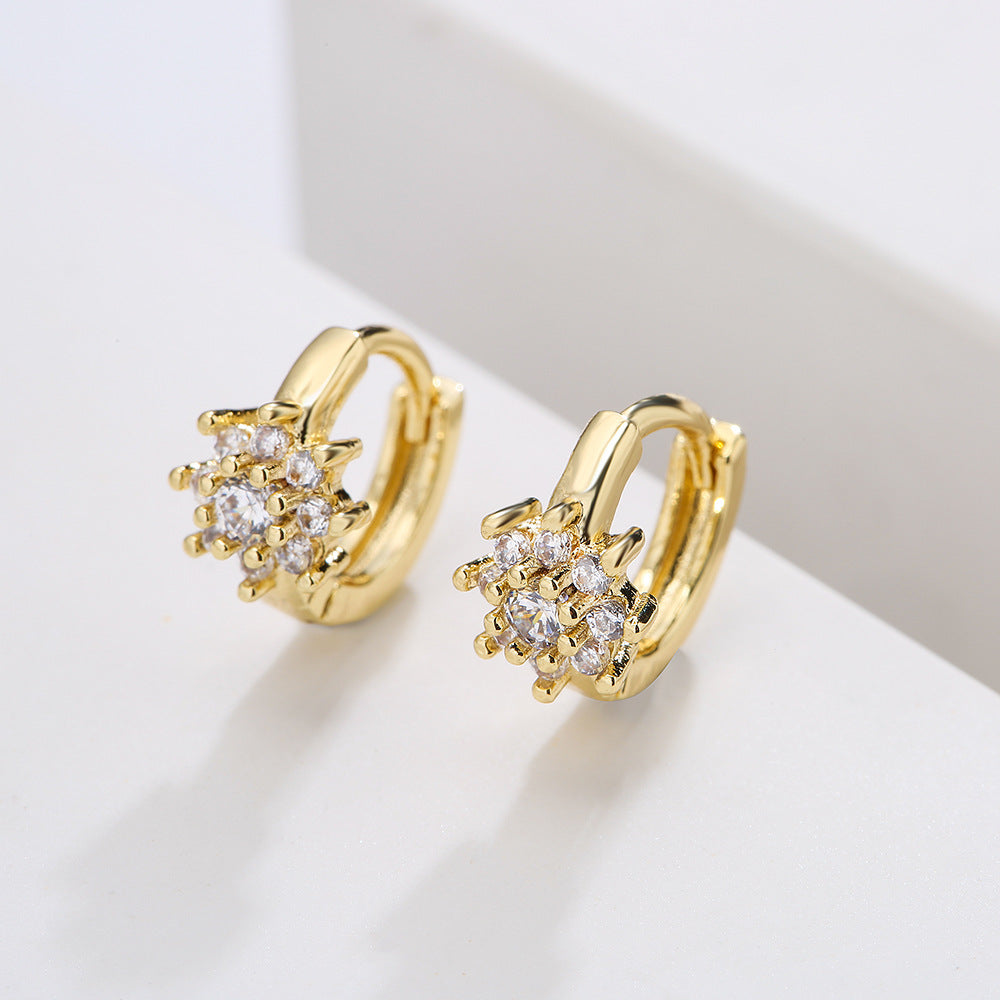 Orecchino Geometrico Minimalista per Donna in Rame Placcato Oro 18K con Intarsio di Zirconi