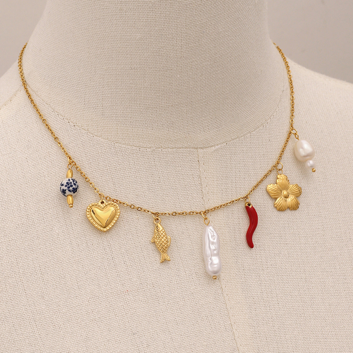 Collar con Colgante de Corazón de Acero Inoxidable Creativo con Dije de Acero de Titanio y Acabado Galvanizado para Mujer