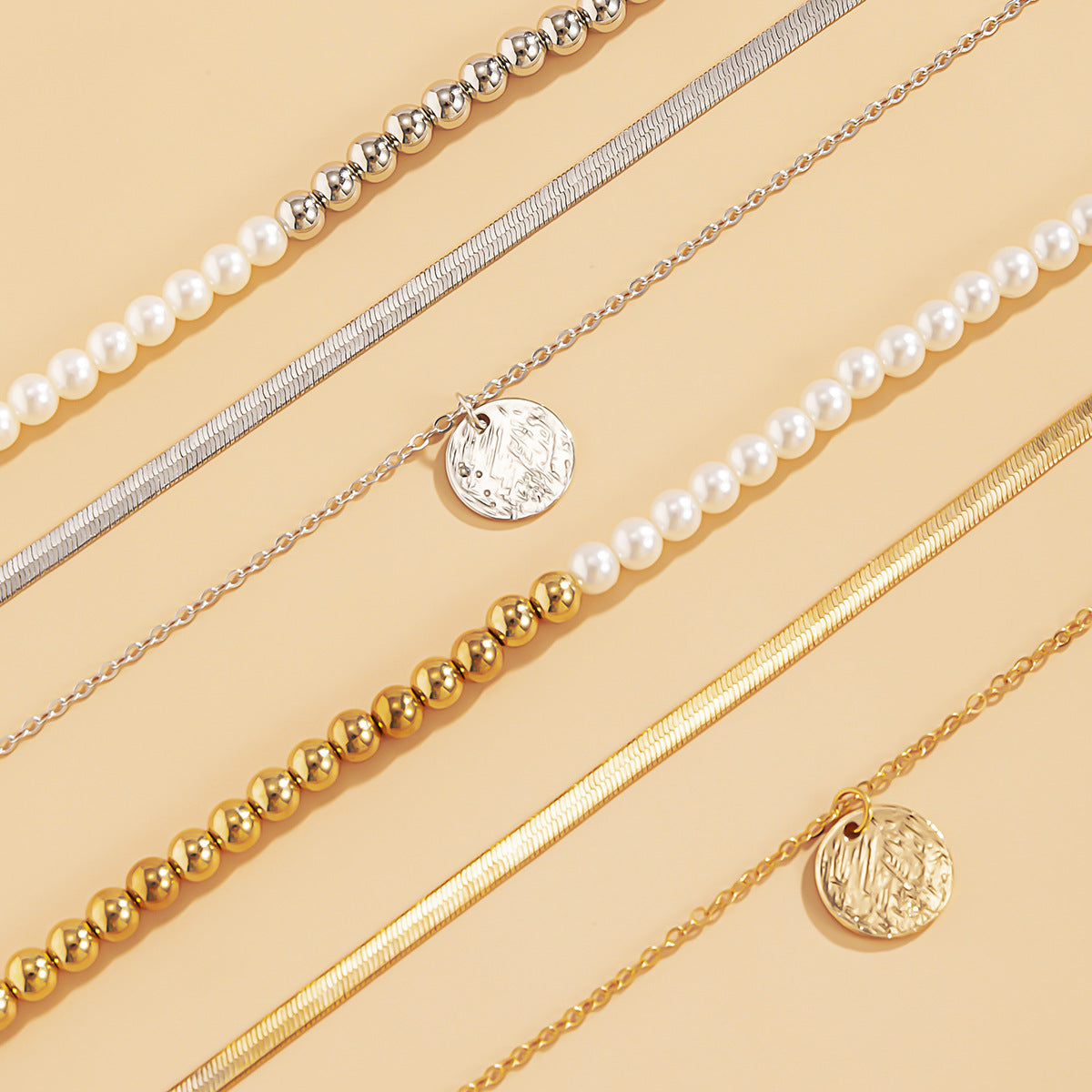 Set di collane con pendente geometrico stile vintage con perline in lega e finitura placcata su catena a serpente per donna