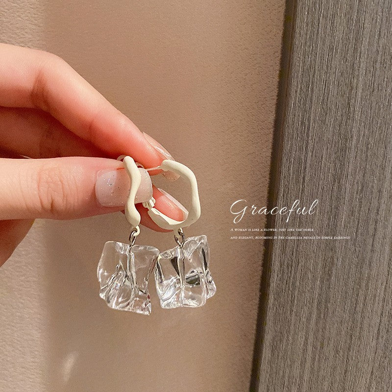 Pendientes de Flores Geométricas con Incrustaciones de Diamantes de Imitación en Cobre Bañado y Postes de Acero Inoxidable para Mujer, Joyería de Oreja de Lujo Minimalista y de Moda para el Día a Día