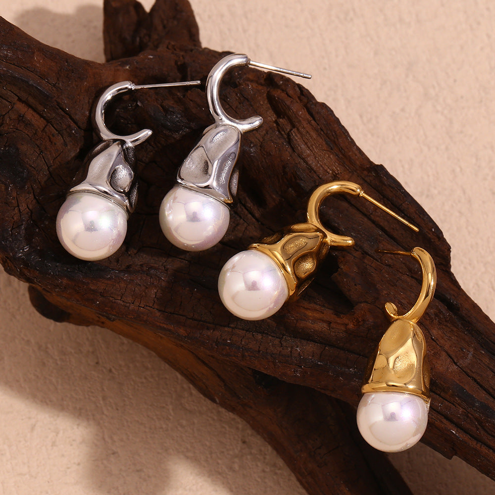 Orecchini da donna in acciaio inossidabile placcato oro 18K, stile geometrico vintage, con texture martellata e perle a goccia
