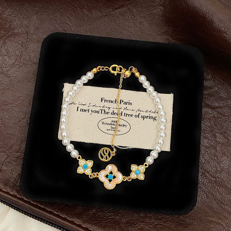 Luxury Elegant Geometric Round Cubic Zirconia Inlaid Brass Bracelet for Women