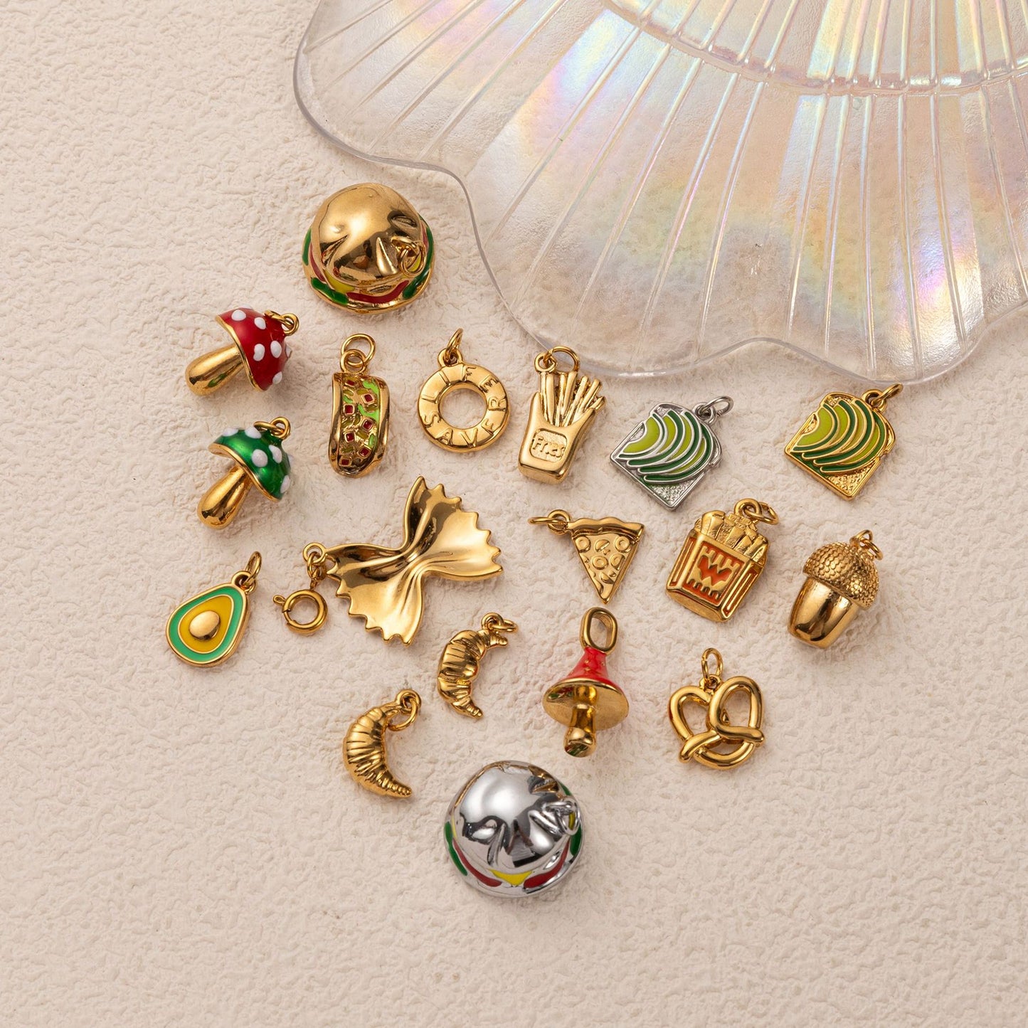 Collana con ciondoli della serie Food vintage in acciaio inossidabile placcato oro PVD