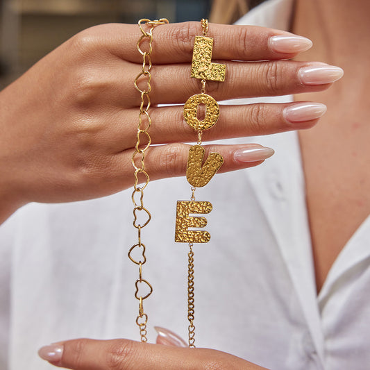 Bracciale da donna in acciaio inossidabile placcato, anallergico, con lettera geometrica minimalista