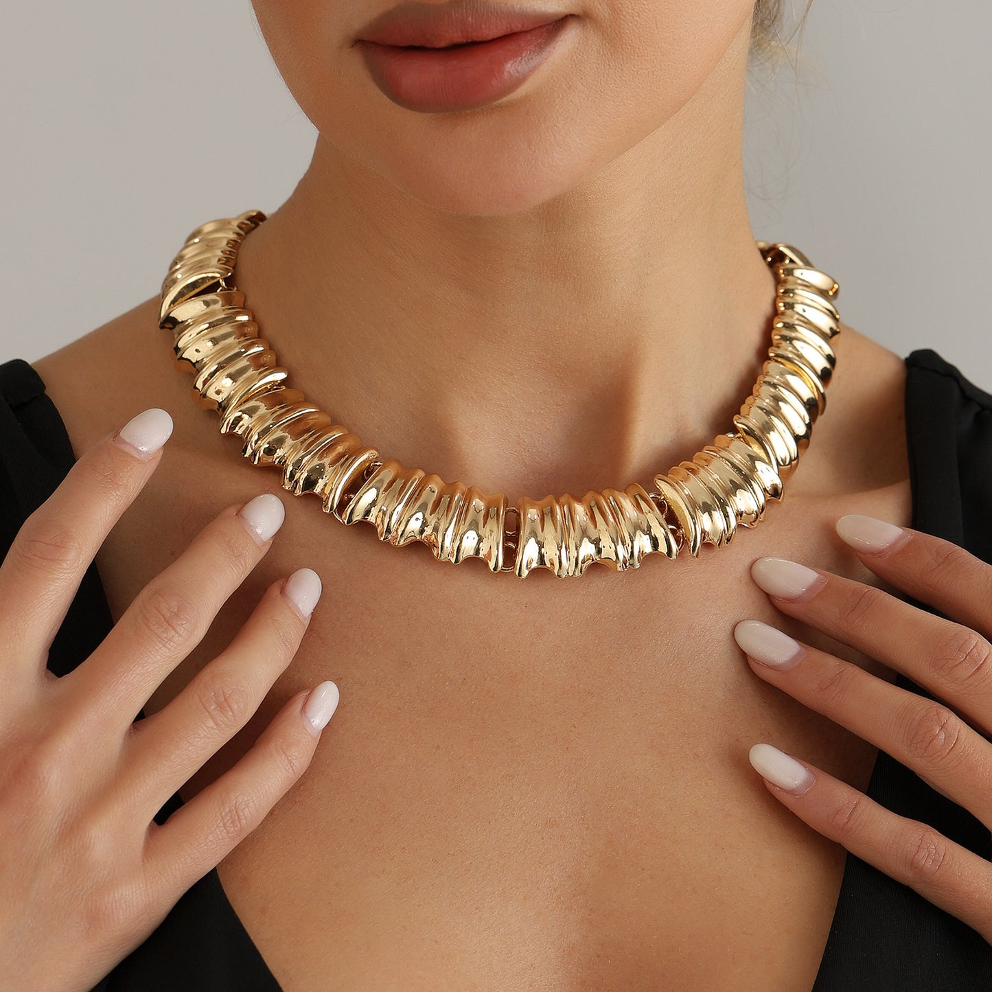 Exaggerated Geometric Gold Plated Alloy Necklace Set with Wave Detail for Women