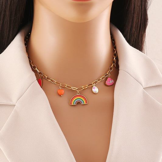 Elegante Collar con Colgante de Corazón de Arcoíris de Acero Inoxidable con Acabado Esmaltado para Mujer
