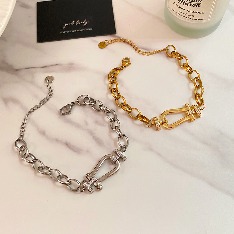 Minimalist Luxury Gold Plated Horseshoe Titanium Steel Bracelet Unisex