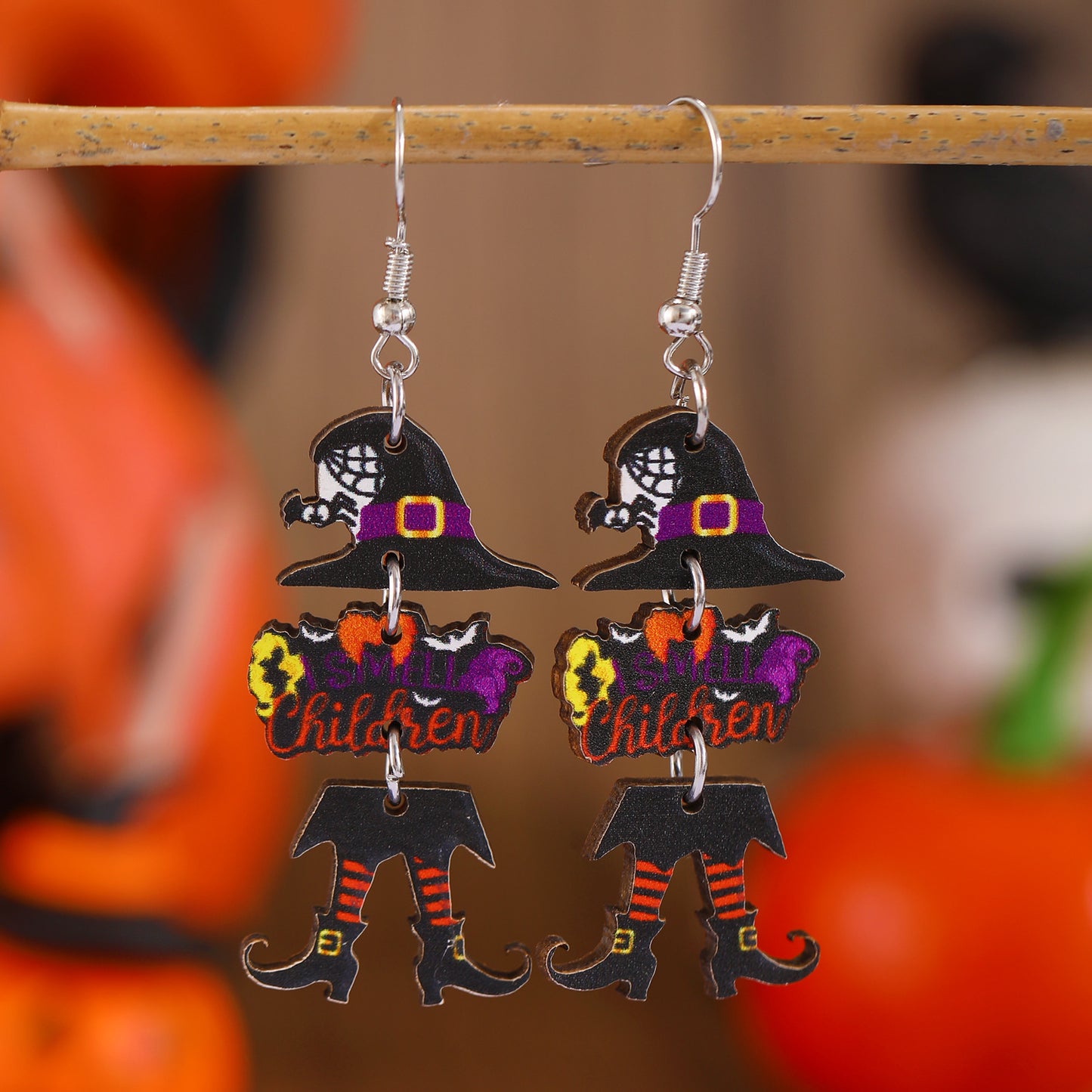 Pendientes de calavera geométrica de madera y calabaza con temática de Halloween para mujer con acabado chapado