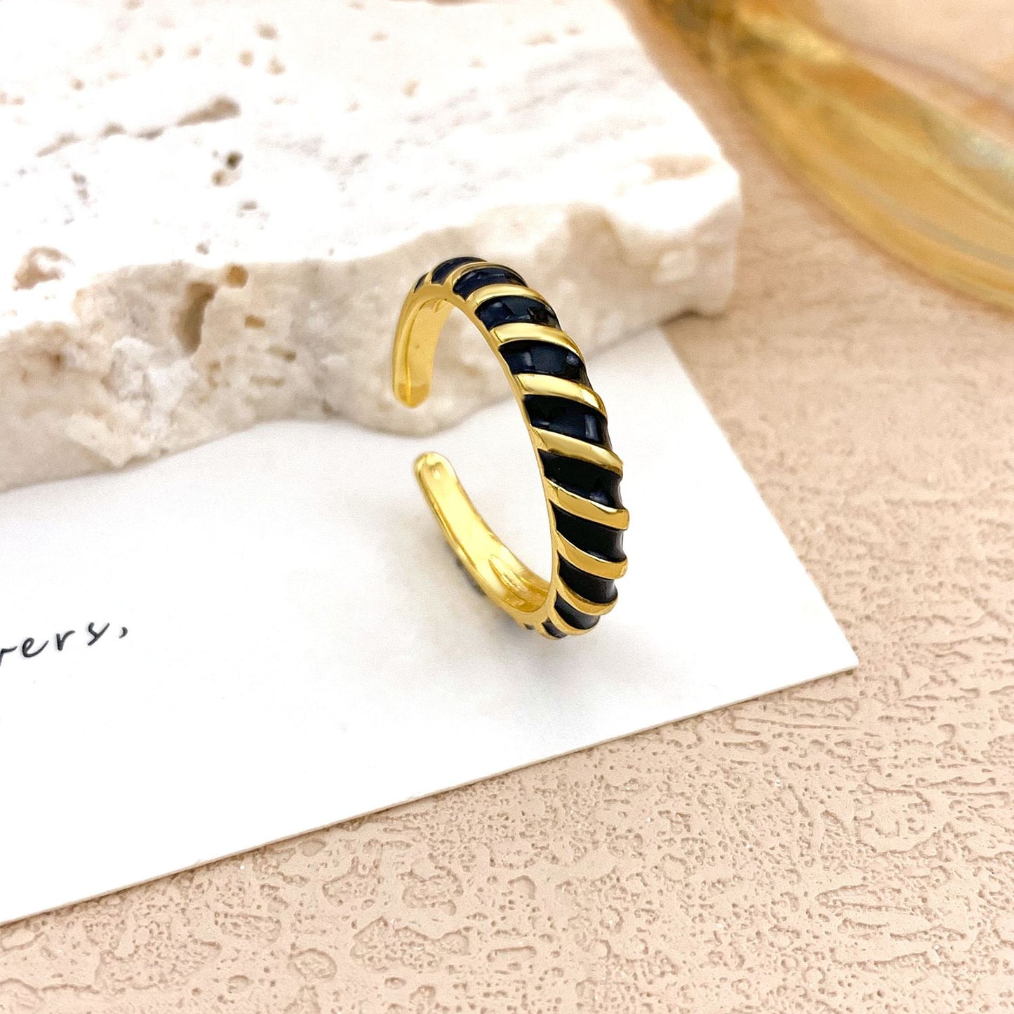 Minimalist Luxury Geometric Open Ring Alloy Gold Plated Women's Jewelry