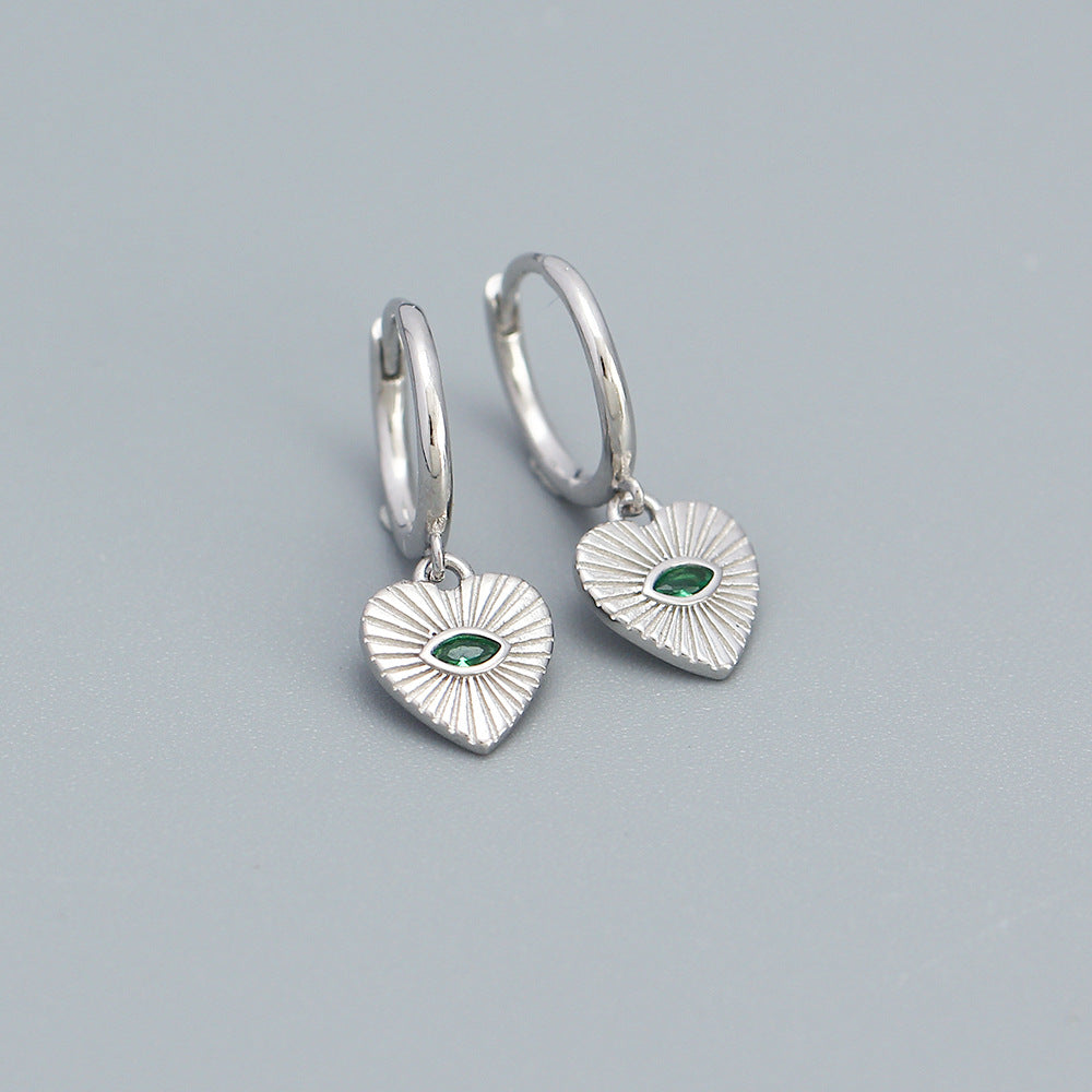 Orecchini a perno da donna minimalisti a forma di cuore in argento sterling 925 con intarsio in strass