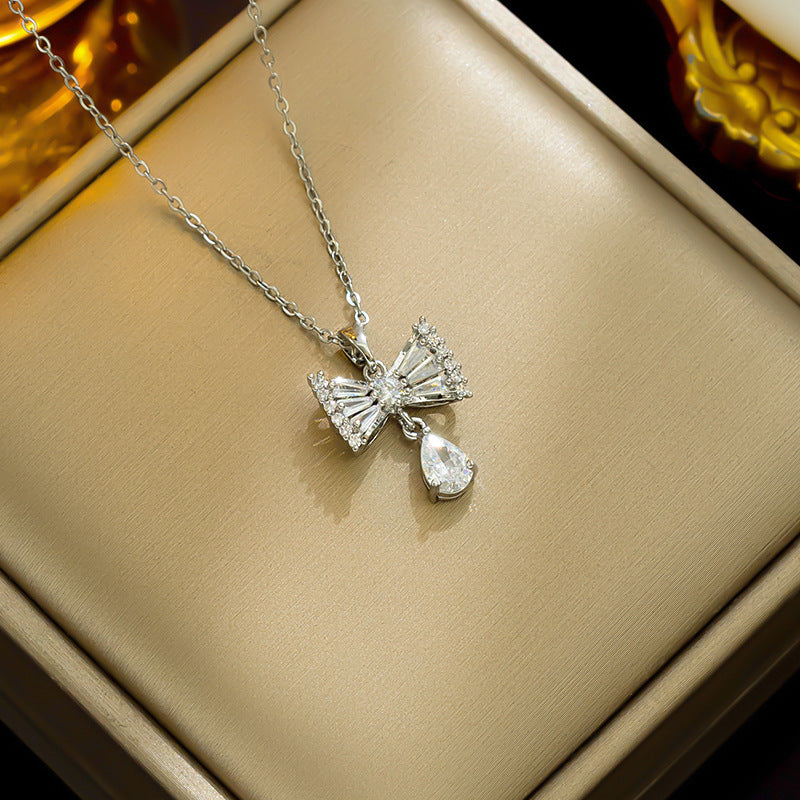 Minimalist Bow-Shaped Titanium Steel Necklace with Rhinestone Inlay for Women, O-Chain Locket Style Pendant