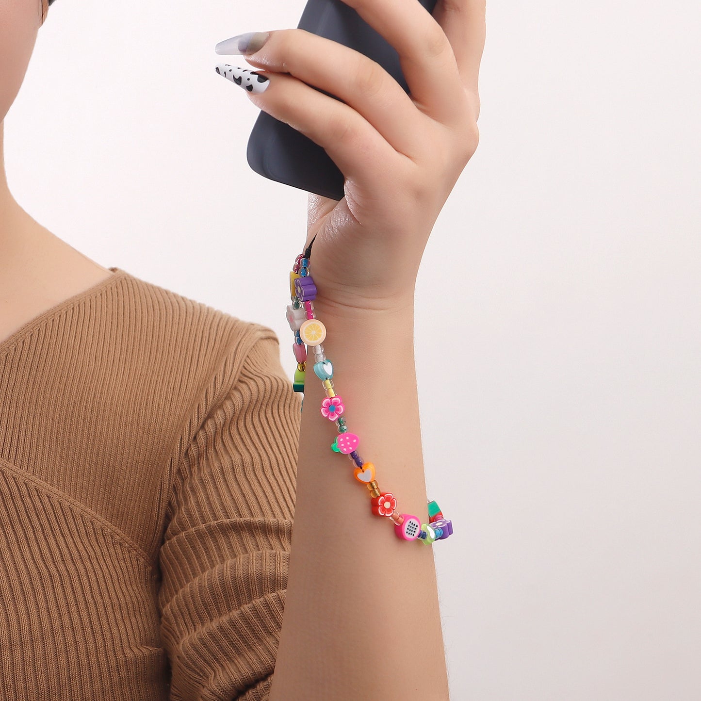 Ciondolo per telefono in lega a forma di fiore colorato in stile fiaba stravagante da donna con finitura placcata