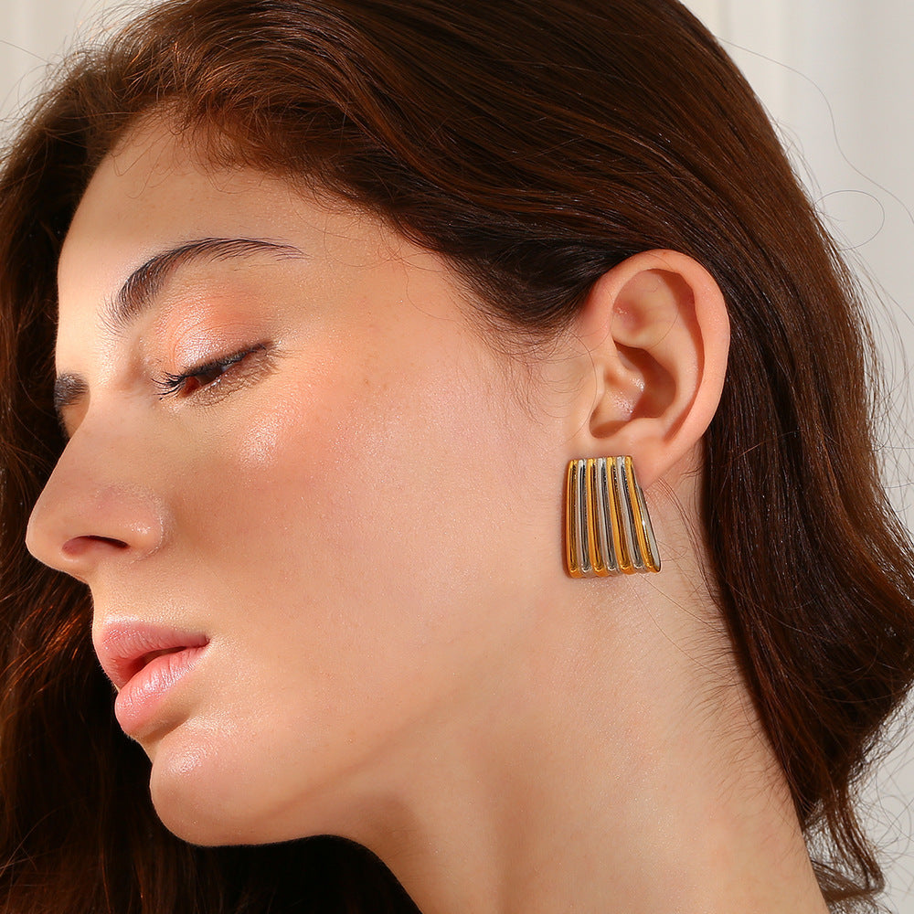 Orecchini da donna alla moda con design geometrico trapezoidale in acciaio inossidabile e placcatura in oro 18 carati