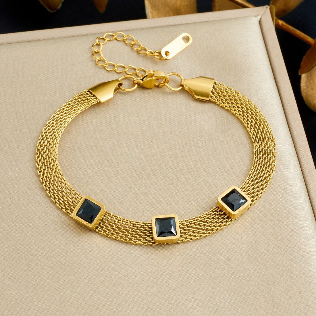 Vintage Gold Plated Geometric Square Rhinestone Mesh Chain Bracelet for Women