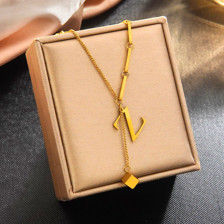 Minimalist Elegant 18K Gold Plated Stainless Steel Letter Bracelet