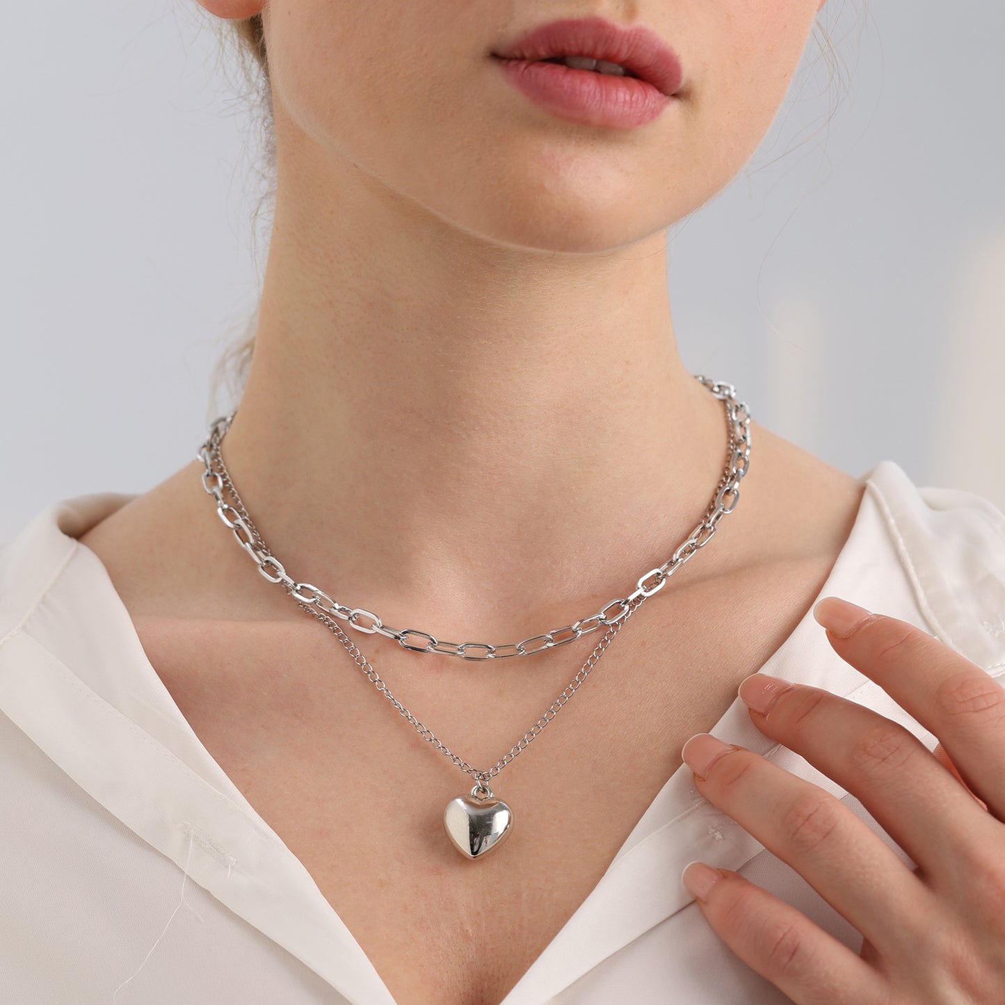 Minimalist Double-Layer Heart Pendant Necklace for Women with Geometric Shape Alloy Chain and Electroplated Finish