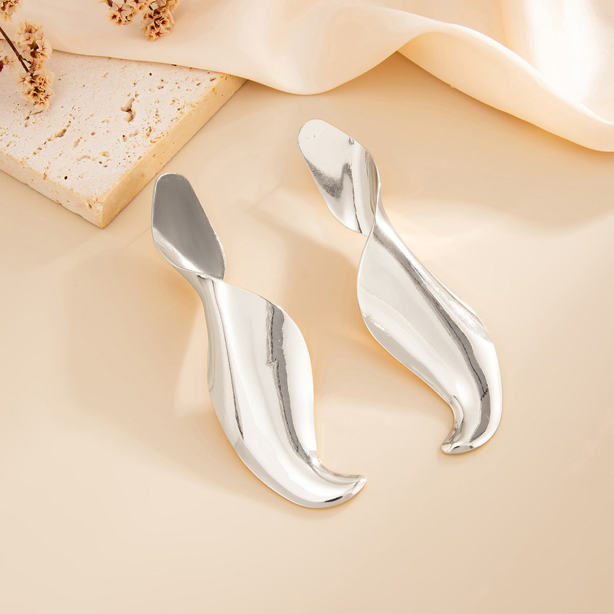 Minimalist Luxury Geometric Alloy Plated Earrings for Women