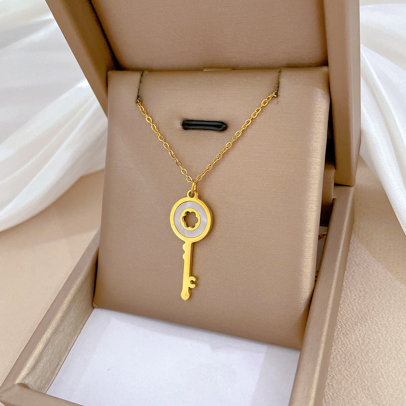 Collana in Acciaio al Titanio Placcato con Design Geometrico Minimalista e Catena Irregolare, Unisex