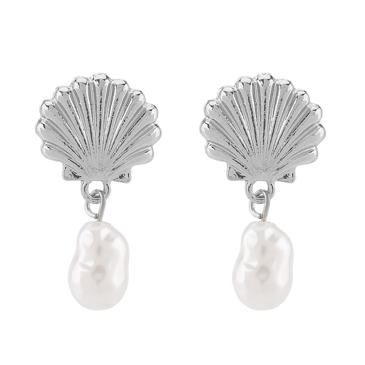 Orecchini da donna con conchiglie geometriche e perle stile vintage con base in lega e finitura ispirata agli strass