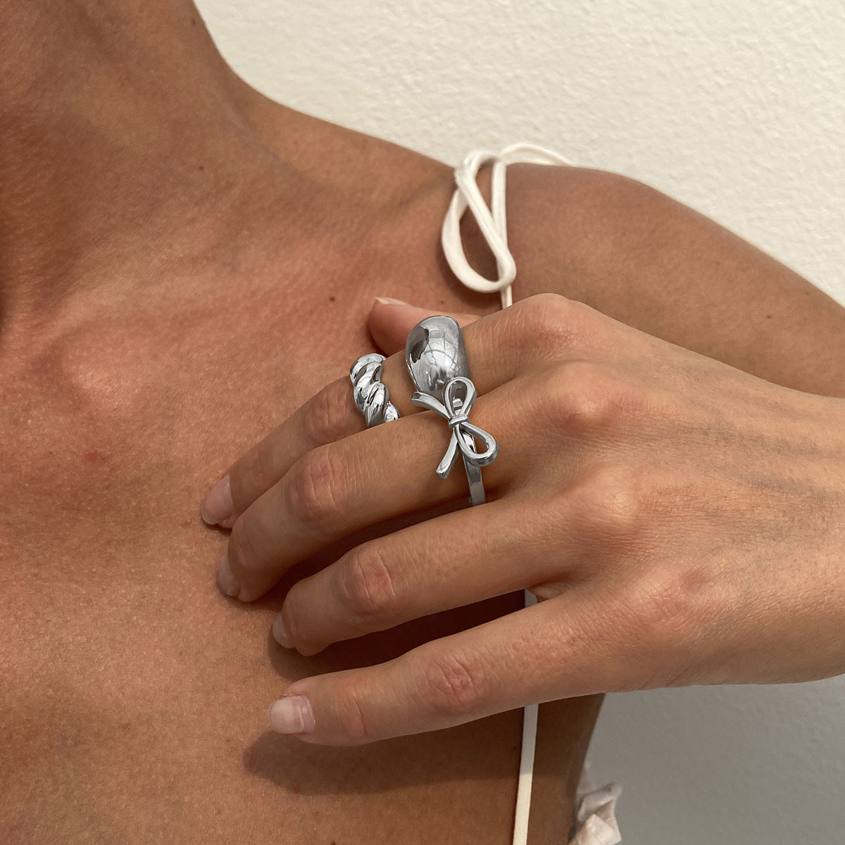 Anello Aperto Vintage Personalizzato con Nodo a Fiocco Geometrico in Lega Placcata per Donne