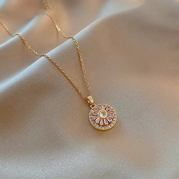Minimalist Rotating Pink Necklace for Women with Geometric Pendant, Titanium Steel Chain, Zircon Inlay, Daisy and Sunflower Floral Pattern, Long Sweater Chain