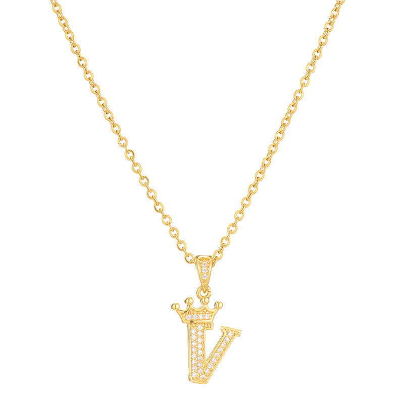 Collana da donna in acciaio inossidabile a forma di corona, minimalista, con zirconi cubici micro-pavé e charm a lettera
