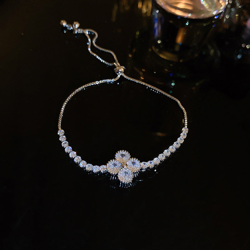 Luxury Elegant Geometric Alloy Plated Bracelet with Cubic Zirconia for Women