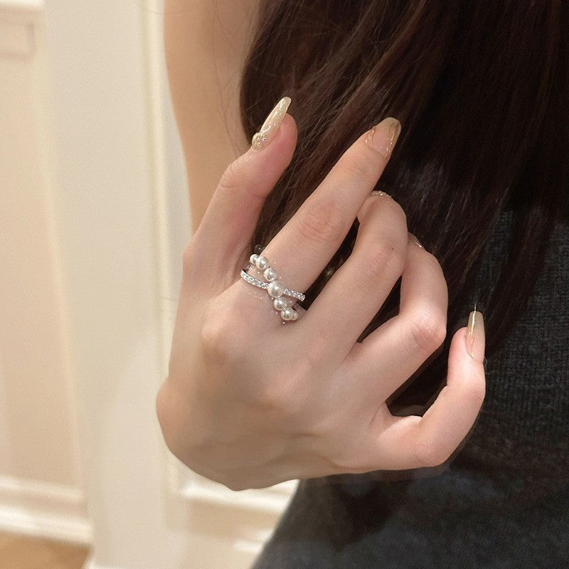 Anello elegante e geometrico ispirato alle perle con intarsio in zircone da donna, anello minimalista alla moda da dito indice, gioielli di lusso per le mani