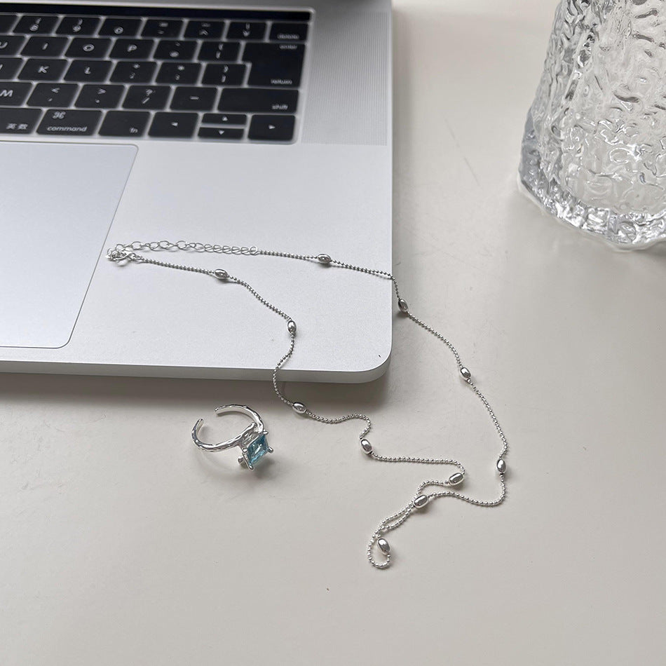 Natural and Fresh Minimalist Olive Bead Necklace for Women in 925 Sterling Silver with Pearl-Like Beads