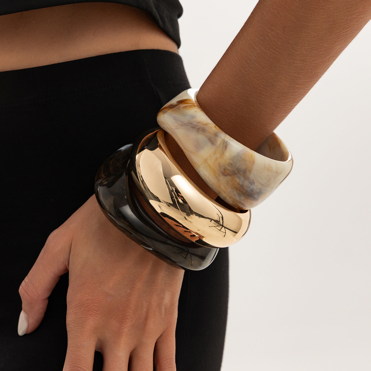 Vintage Minimalist Geometric Gradient Resin Plated Wide Cuff Bracelet