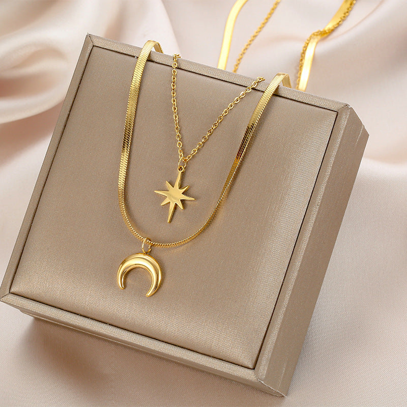 Collana Minimalista Ottagramma con Ciondolo in Acciaio al Titanio con Placcatura Sottovuoto su Catena Piatta a Serpente da Donna