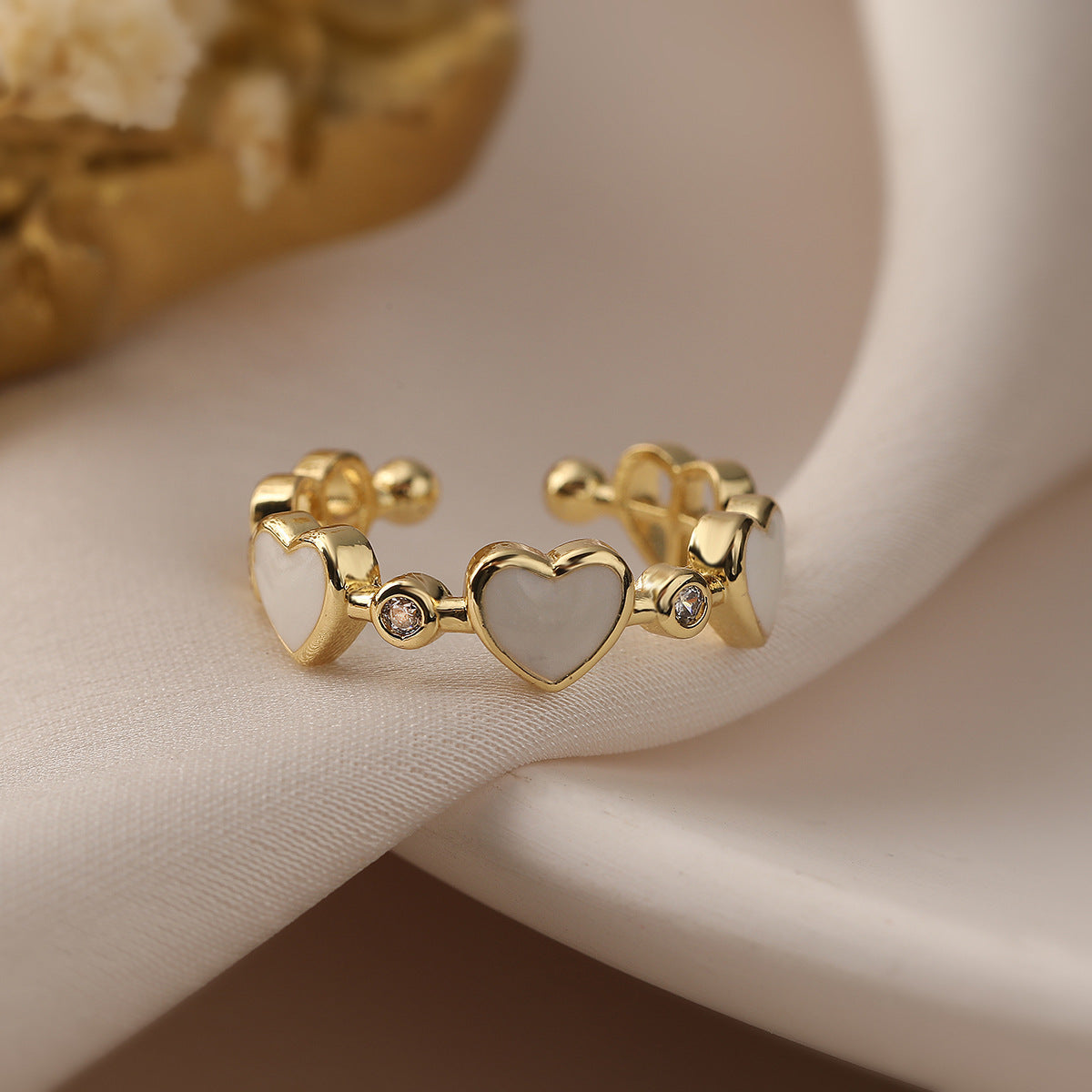 Minimalist Geometric Heart-Shaped Copper Ring with Real Gold Plating and Zircon Inlay for Women