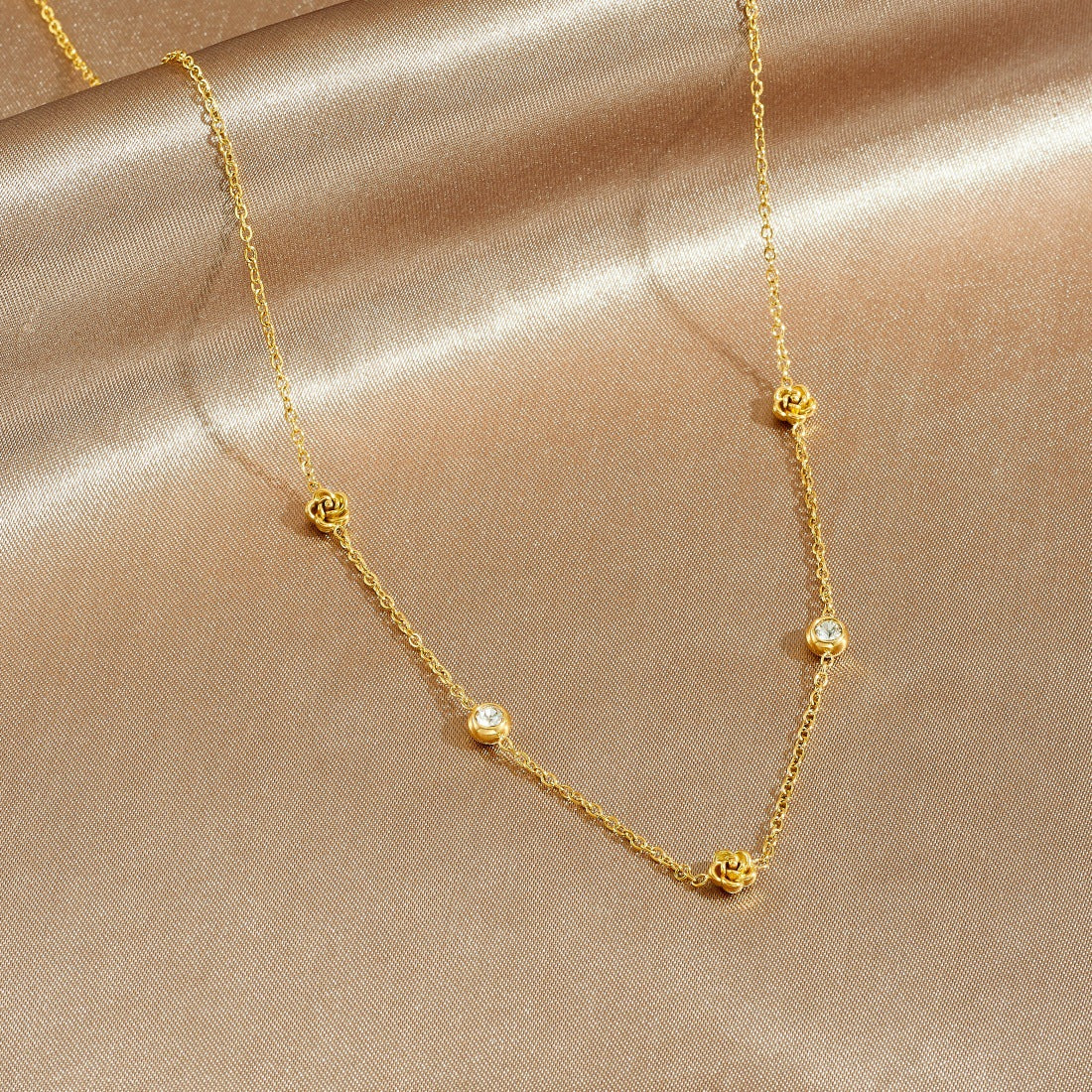 Minimalist Gold Plated Floral Rhinestone Stainless Steel Necklace for Women