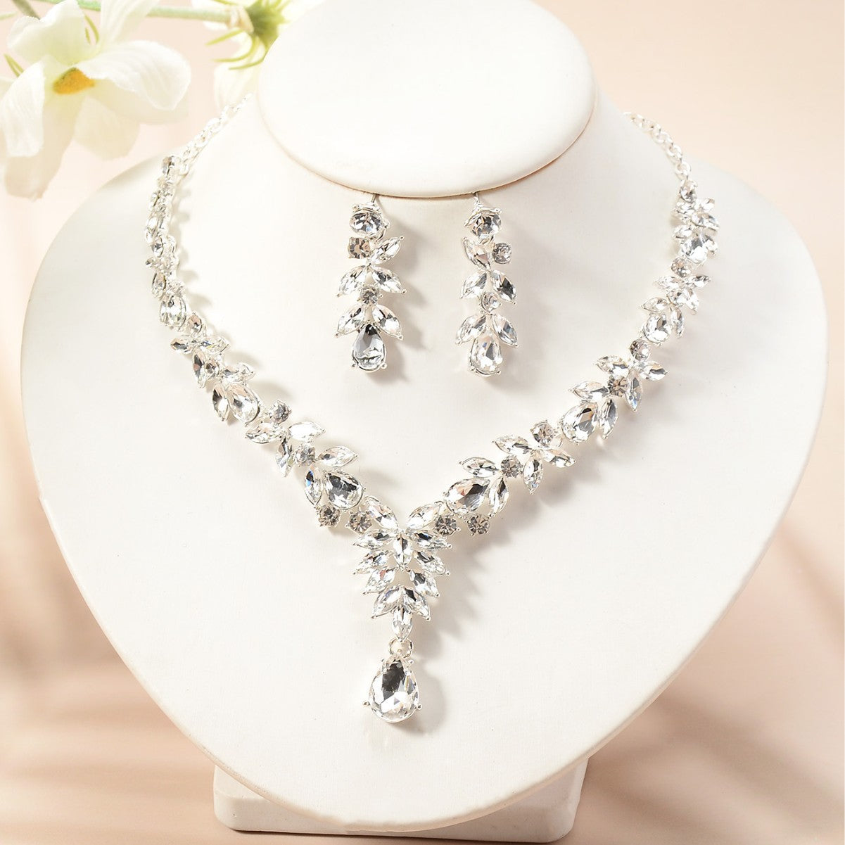 Elegant Rhinestone Heart Teardrop Pendant Jewelry Set with Plated Cable Chain for Women Wedding Party