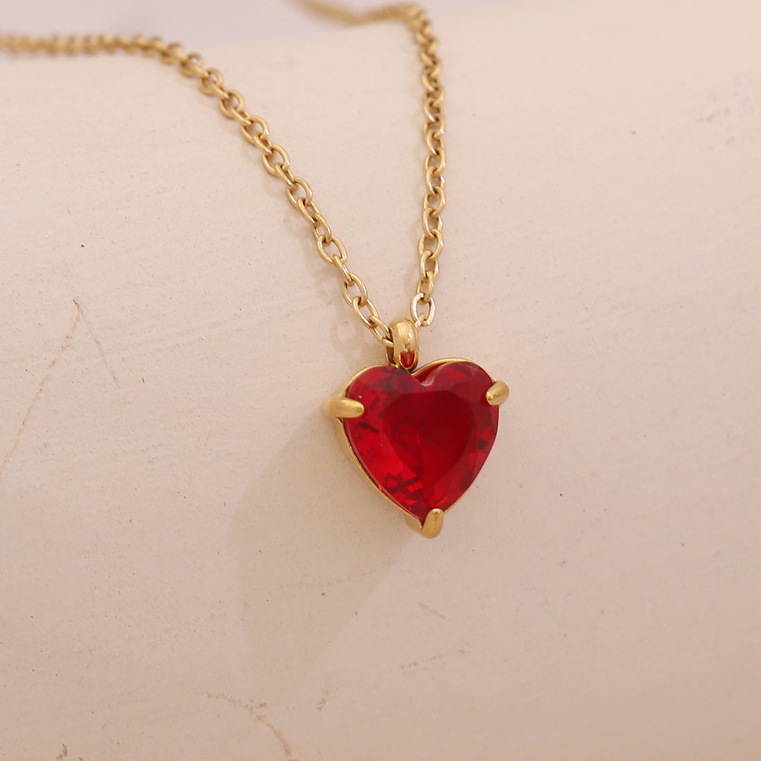 Collana con ciondolo a forma di cuore in acciaio inossidabile da donna, stile OL alla moda
