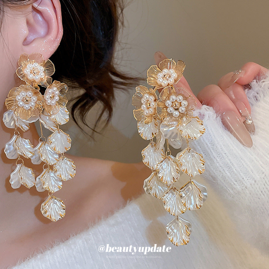 Pendientes de perlas con borlas y diseño floral de inspiración vintage en plata de ley 925 para mujer