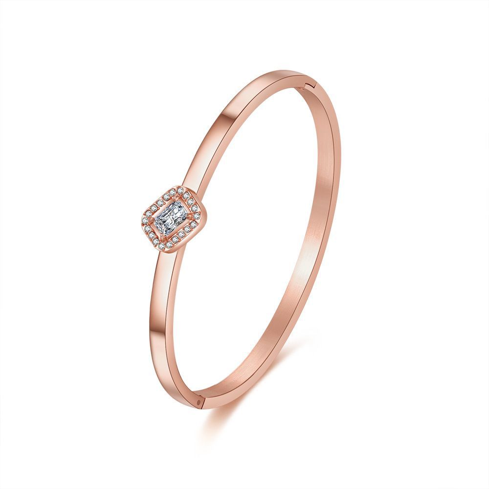 Minimalist Round Geometric Cubic Zirconia Plated Stainless Steel Bracelet for Women