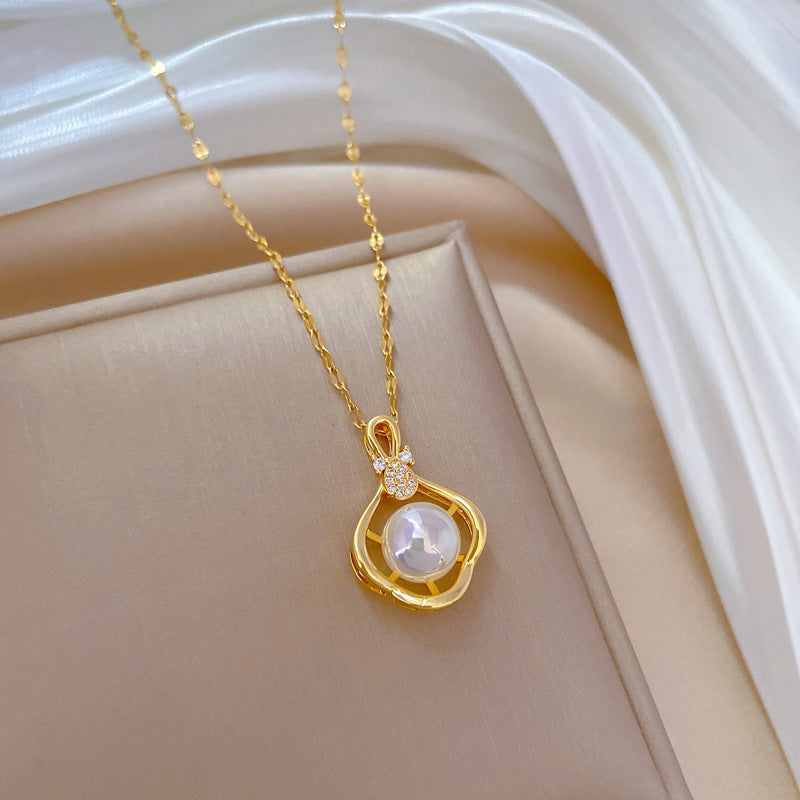 Luxury Geometric Moon Pendant Necklace in Titanium Steel with Rhinestone Inlay for Unisex Collar Chain