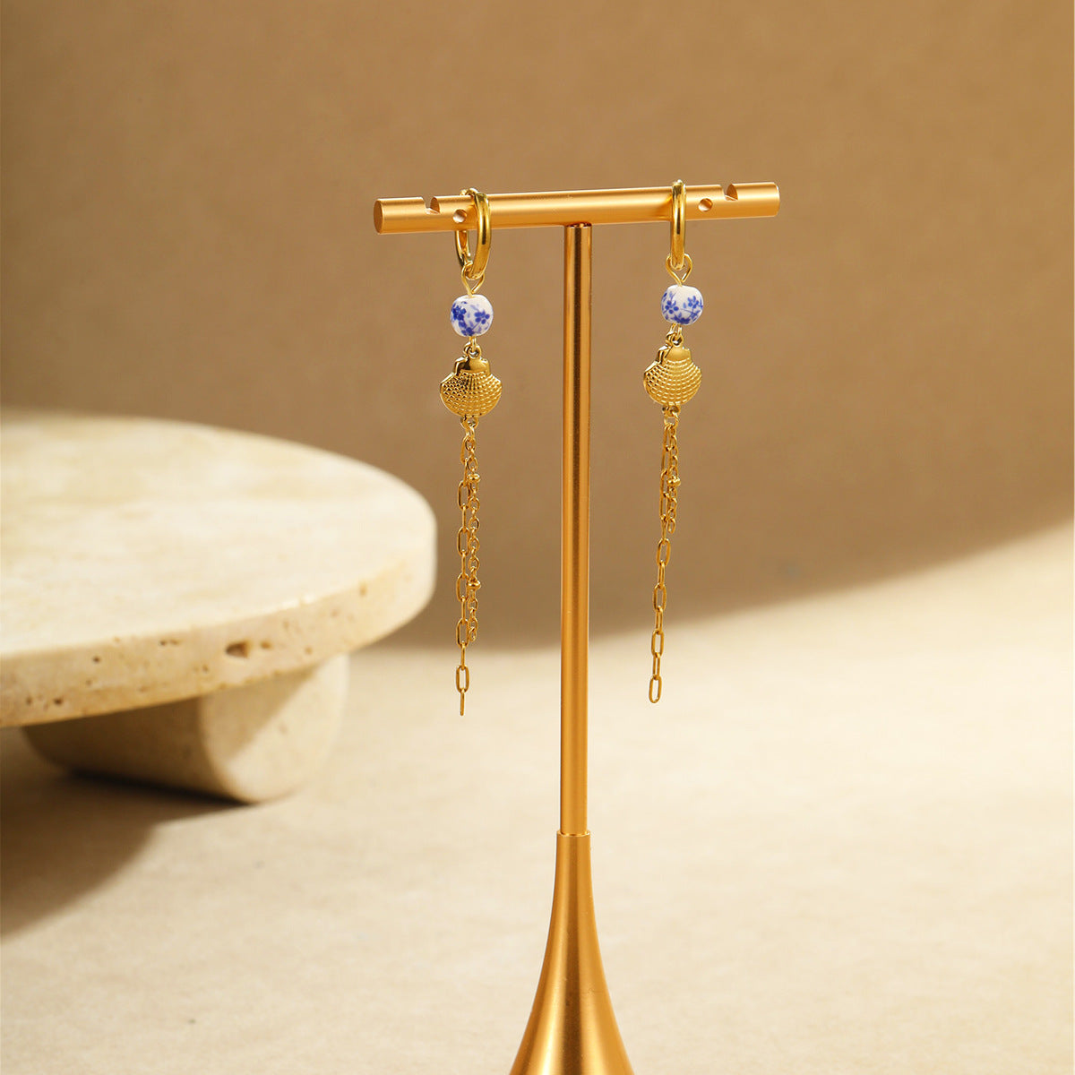 Pendientes de Acero Inoxidable con Forma de Estrella, Acentos de Concha de Cerámica y Estrella, Diseño Electrochapado Inspirado en el Océano para Mujeres