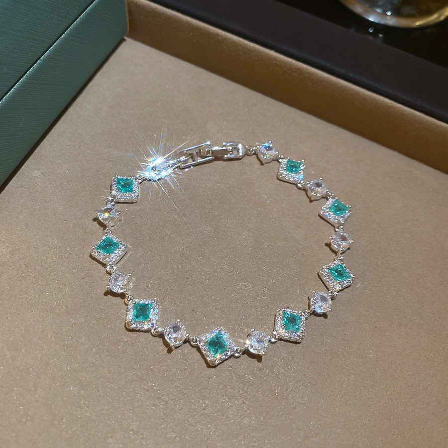 Sweet Minimalist Geometric Floral Brass Bracelet with Cubic Zirconia Inlay for Women