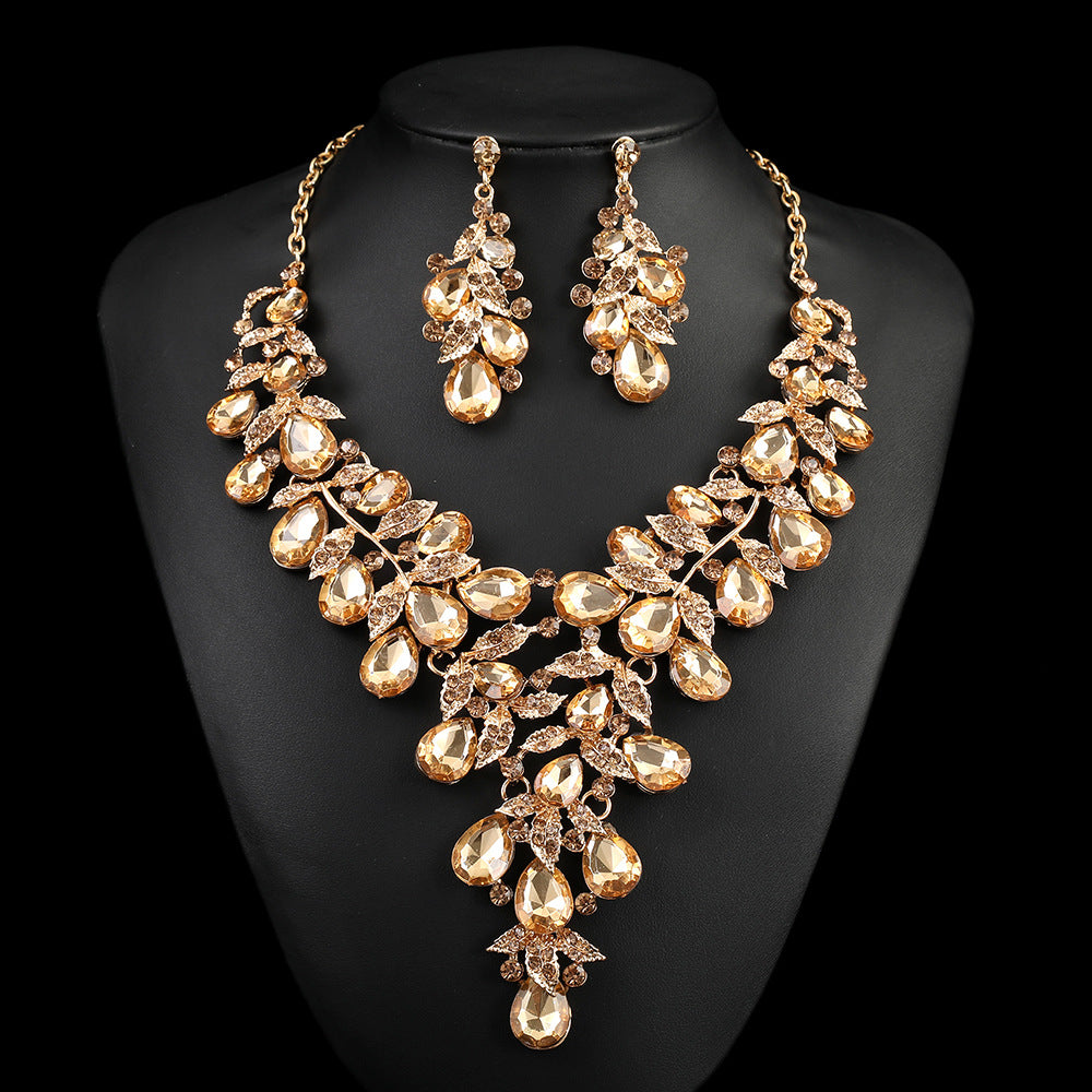 Vintage Floral Alloy Pendant Necklace Set with O-Chain, Rhinestone-Inlaid Leaf and Lotus Pod Motifs for Women