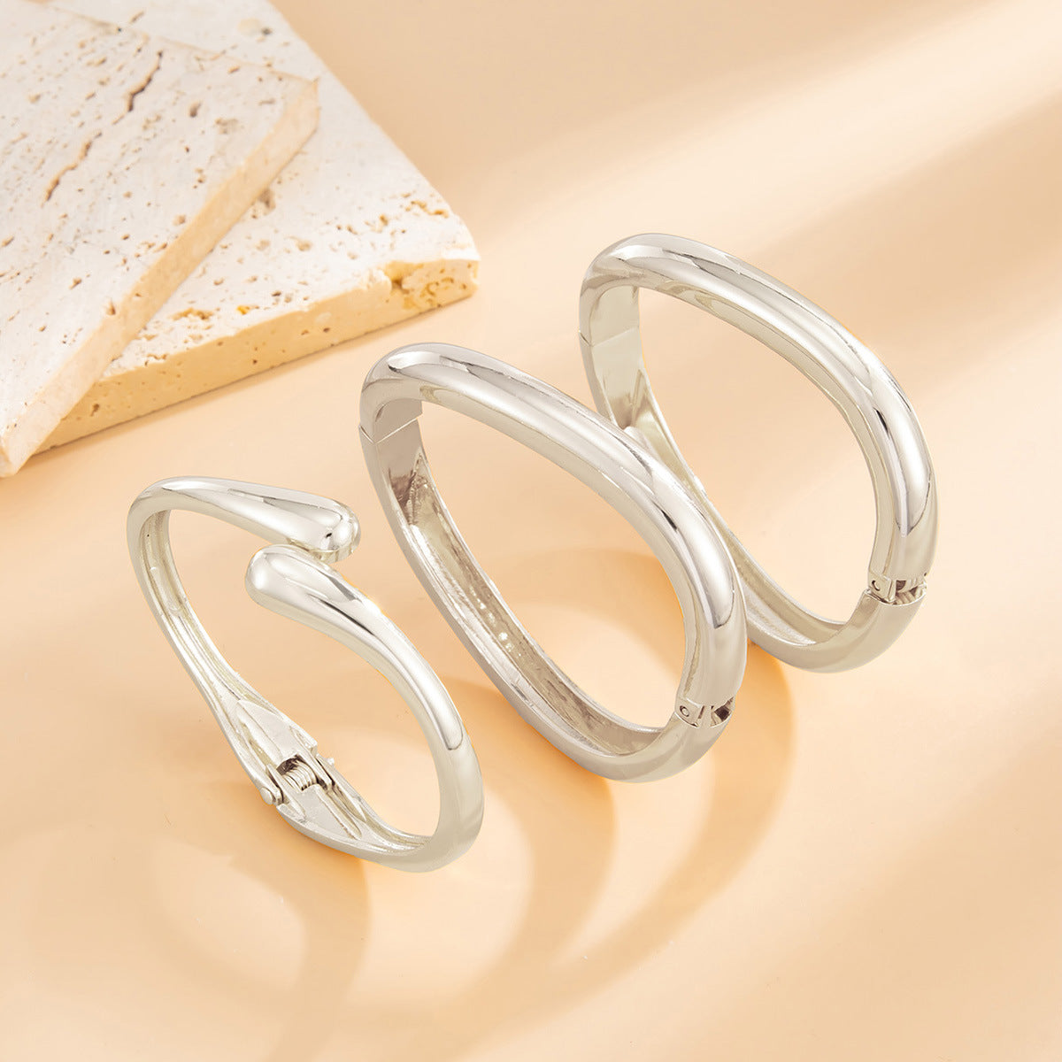 Minimalist Irregular Oval Geometric Alloy Plated Spring Cuff Bracelet for Women